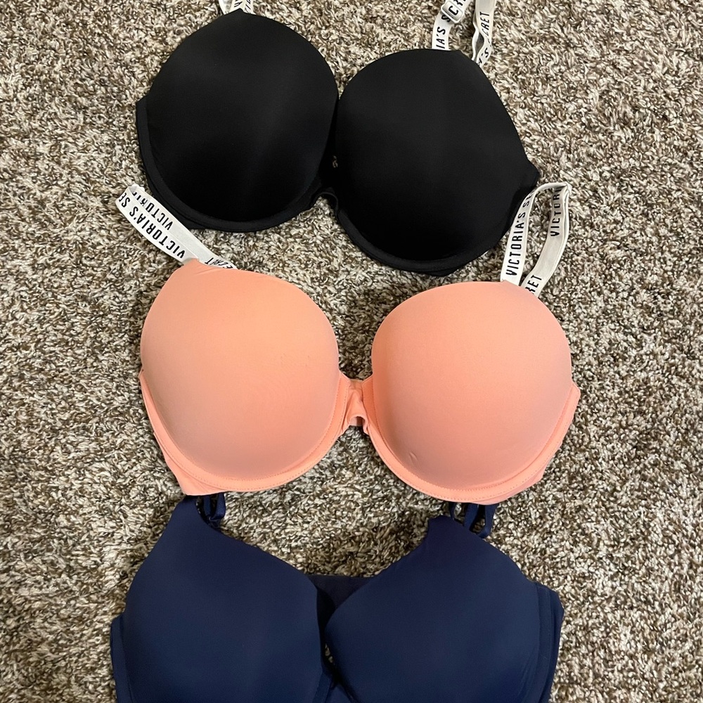 3 Victoria’s Secret 34DD Bras